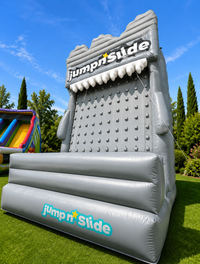 2 Bouncy Castles
